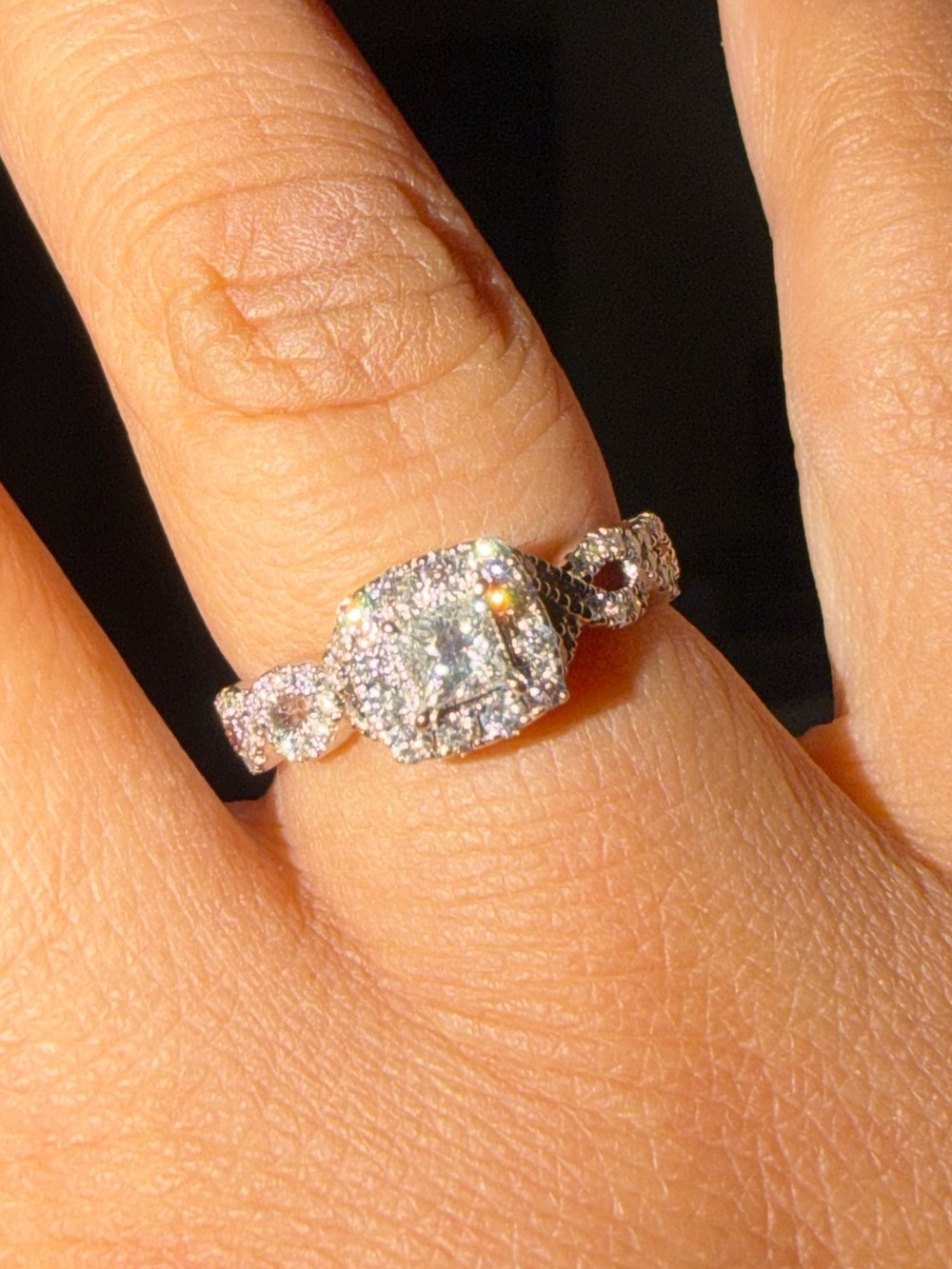 Neil Lane 14k white gold Halo Diamond Engagement Ring with Twisted Pavé Band